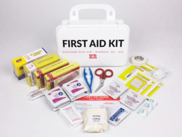 First Aid Kit - 10 Person | Plastic Case