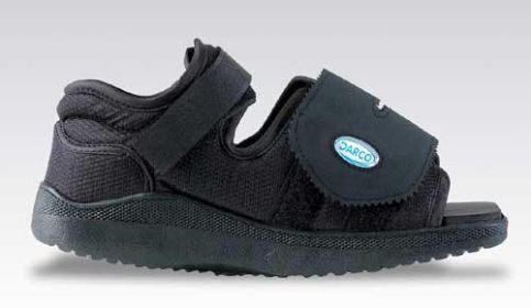 Darco Med-Surg Shoe Black Square-Toe (size: Men's Small)